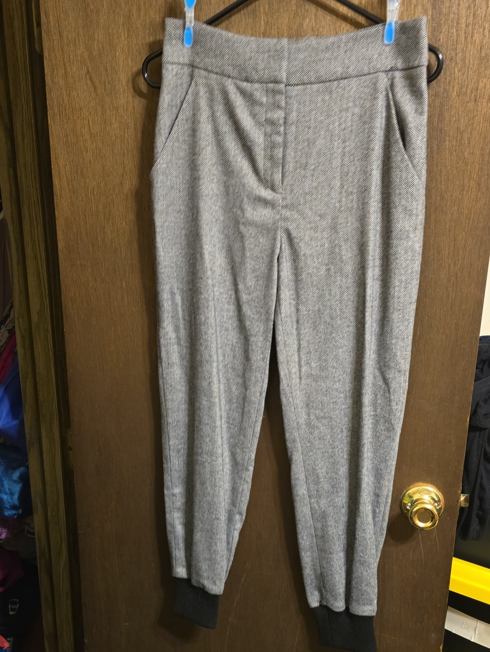 Classic High-Waist Gray Knit Tapered Pants